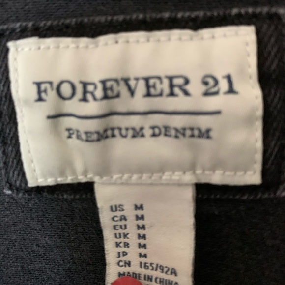 Bundle and SAVE!!!💸 Forever 21 Jean jacket - Picture 3 of 5